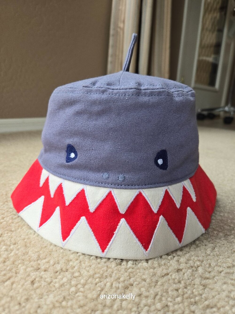 NWT Mini Boden Shark Hat Cotton Kids MED Child Youth